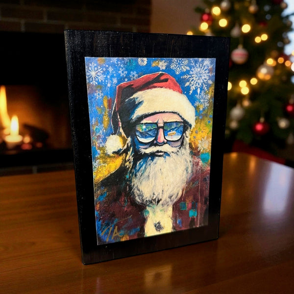 Santa on 5.5 x 8 Rustic Wood / FREE SHIPPING