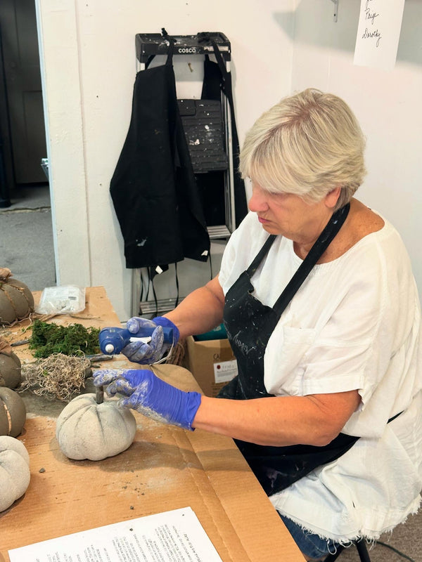 CONCRETE PUMPKIN In-Studio CLASS for Adults / August 22
