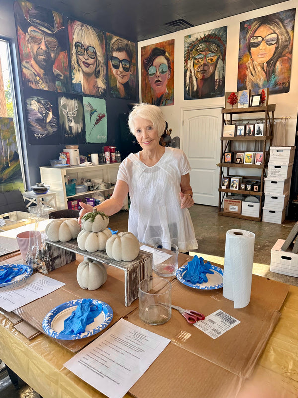 CONCRETE PUMPKIN In-Studio CLASS for Adults / October 10